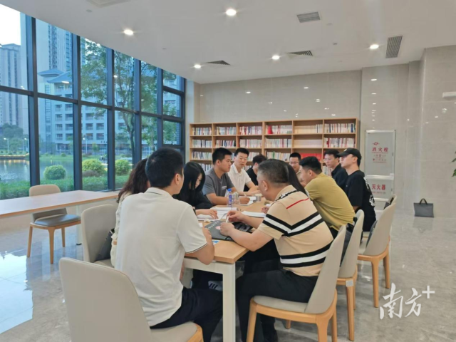 汕尾市委党校大力推进书香校园建设。